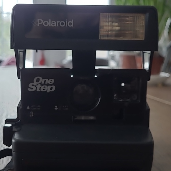 Great used condition vintage Pilaroid camera. - Picture 2 of 4